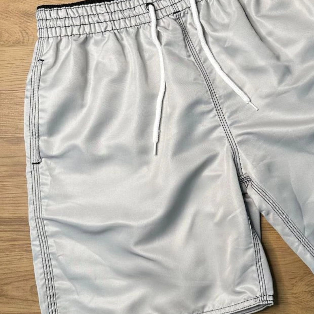 Bermuda Masculina Spider-Man – Estilo, Conforto e Performance para Academia, Praia e Lazer